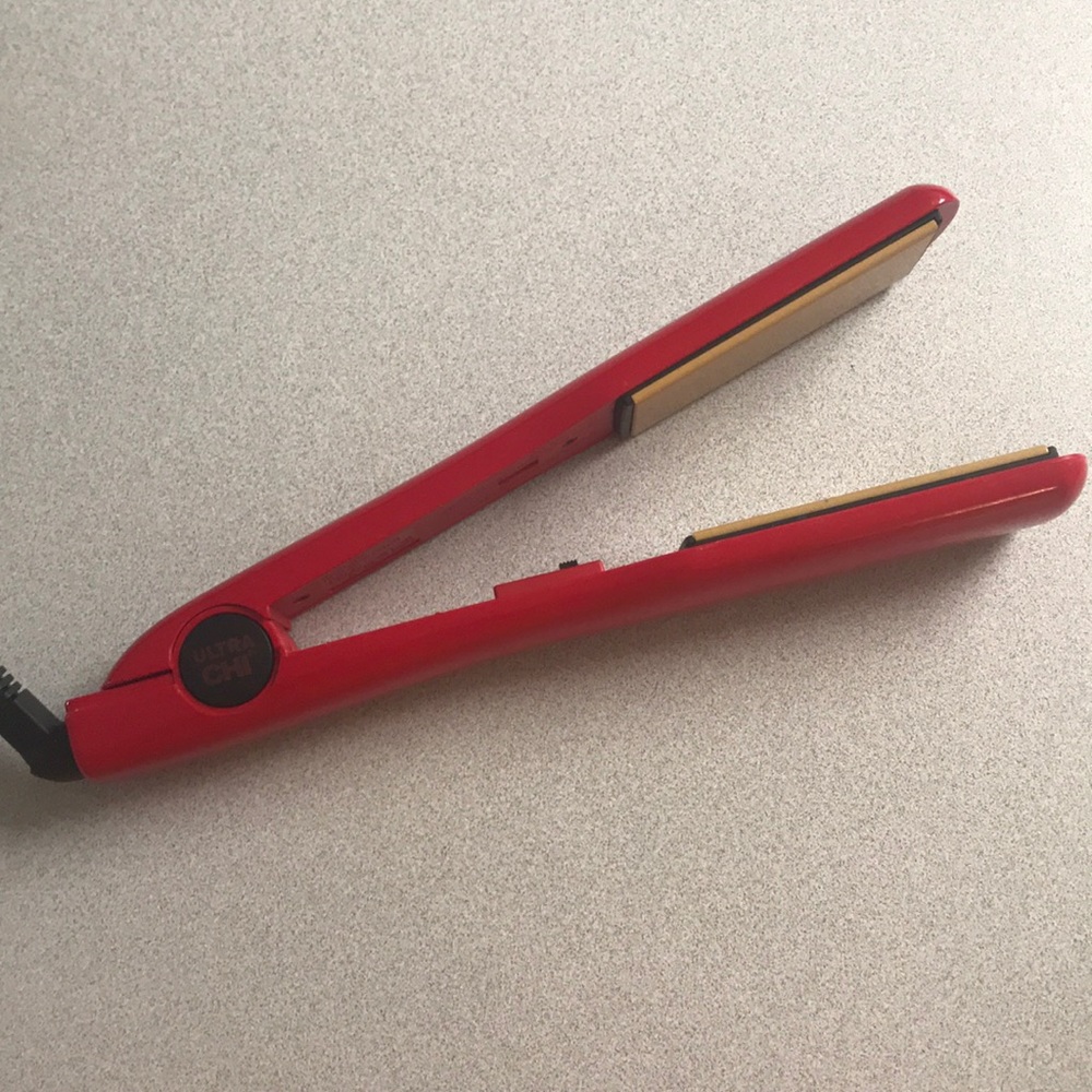 Ultra Chi Flatiron w/ travel case
